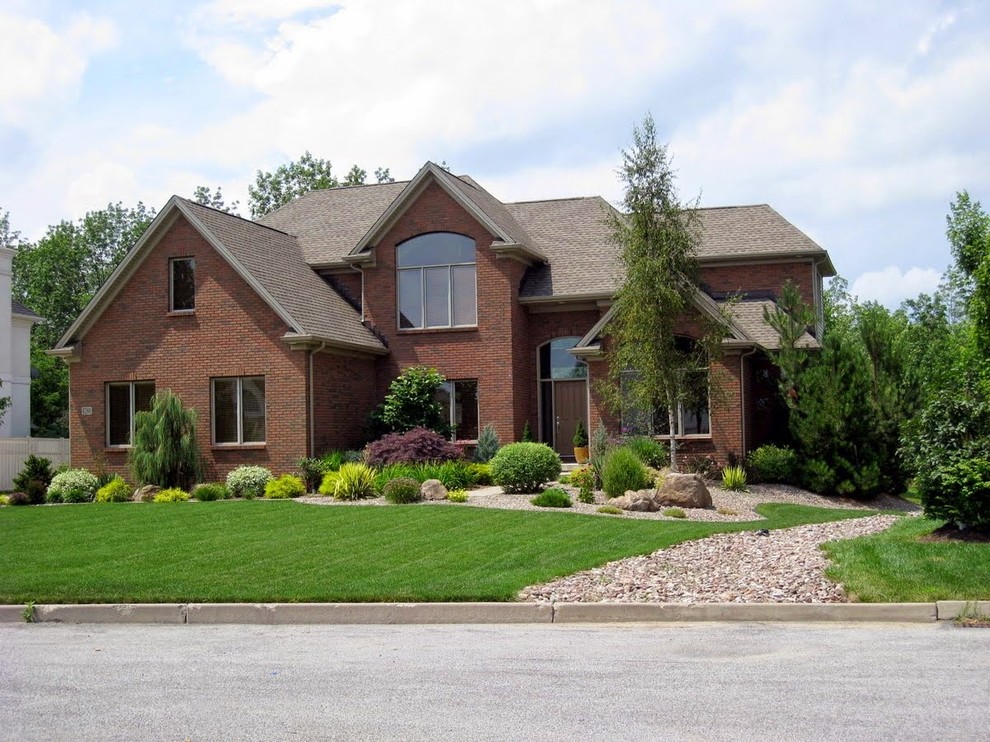 Projects Traditional Exterior New York by Heartland Homes