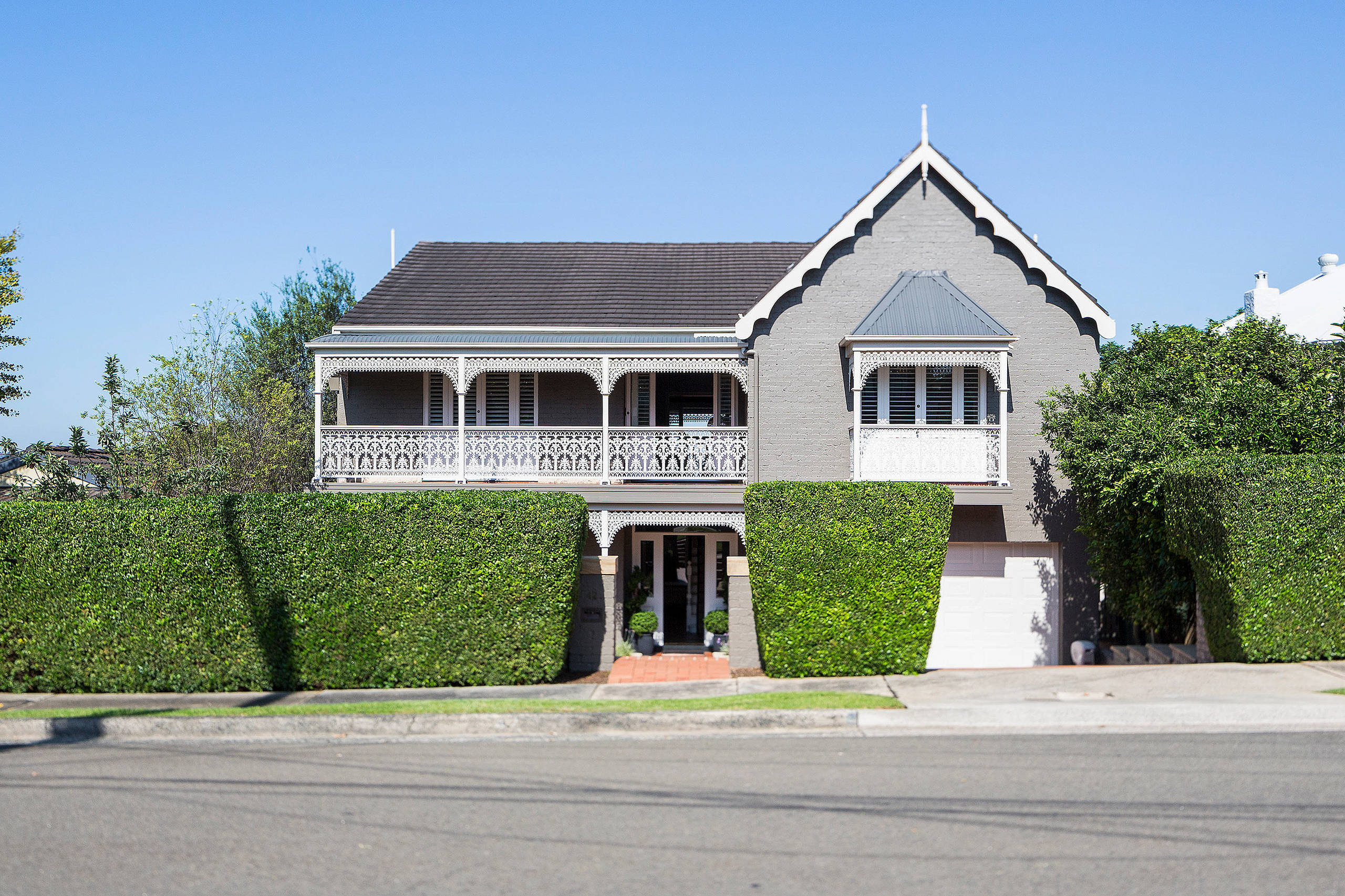 Pros And Cons Of Painting A Brick House Houzz Au