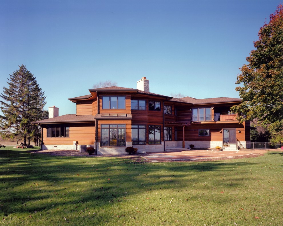 Inspiration for a contemporary house exterior in Milwaukee.
