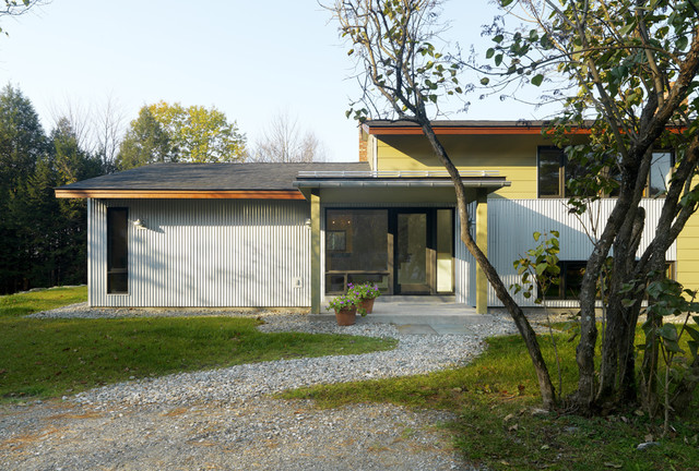 Houzz Tour: Respectful Updates for a Midcentury Atlanta Ranch