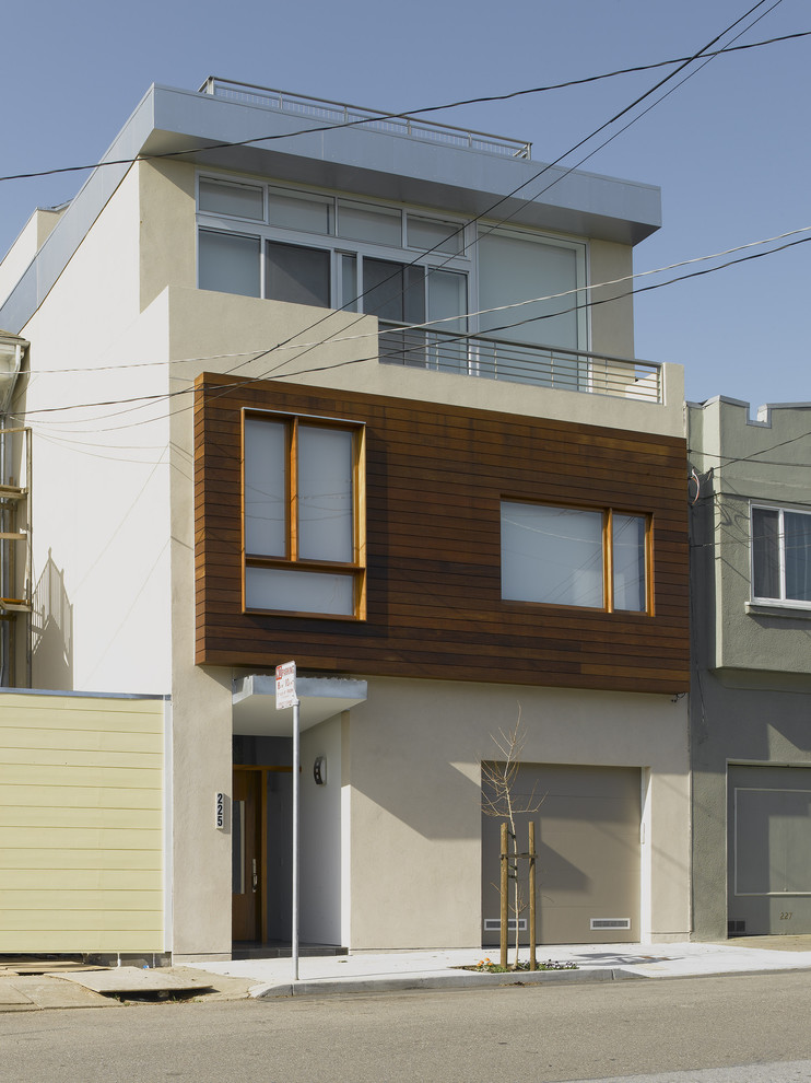 Photo of a modern house exterior in San Francisco.