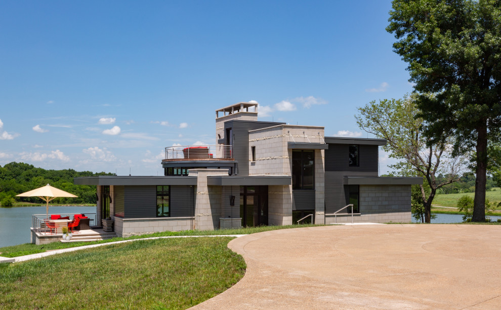 This is an example of a contemporary house exterior in Kansas City.