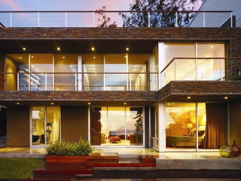 Contemporary house exterior in San Francisco with a flat roof.