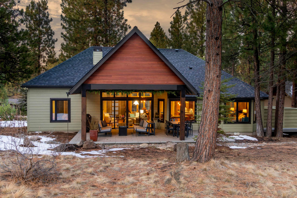 Rear paver patio in Bend, Oregon Craftsman Exterior by Lifestyle Homes Houzz