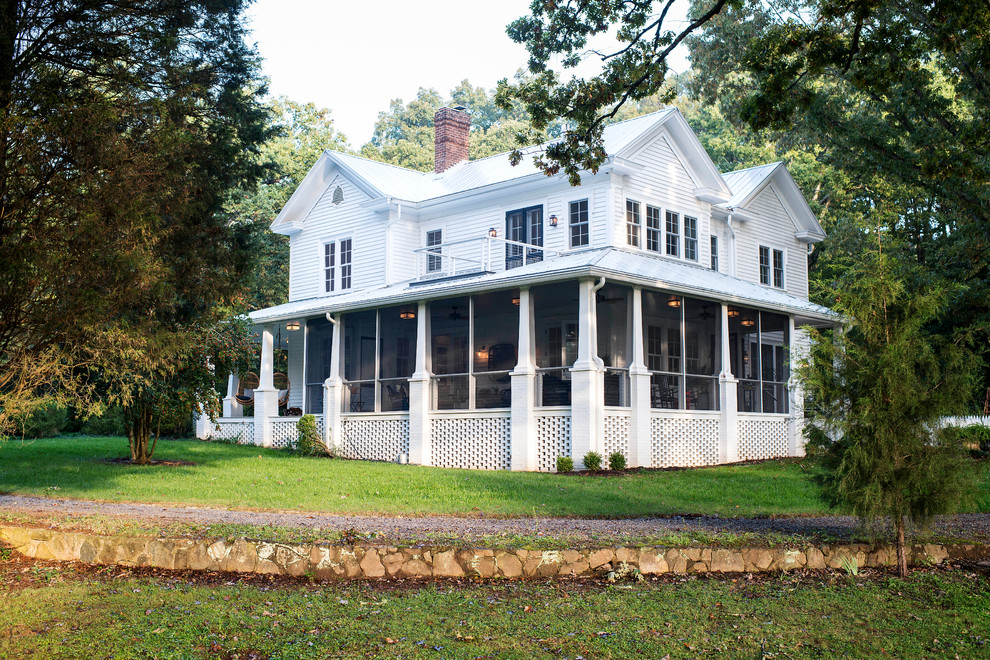 Country house exterior in Charlotte.