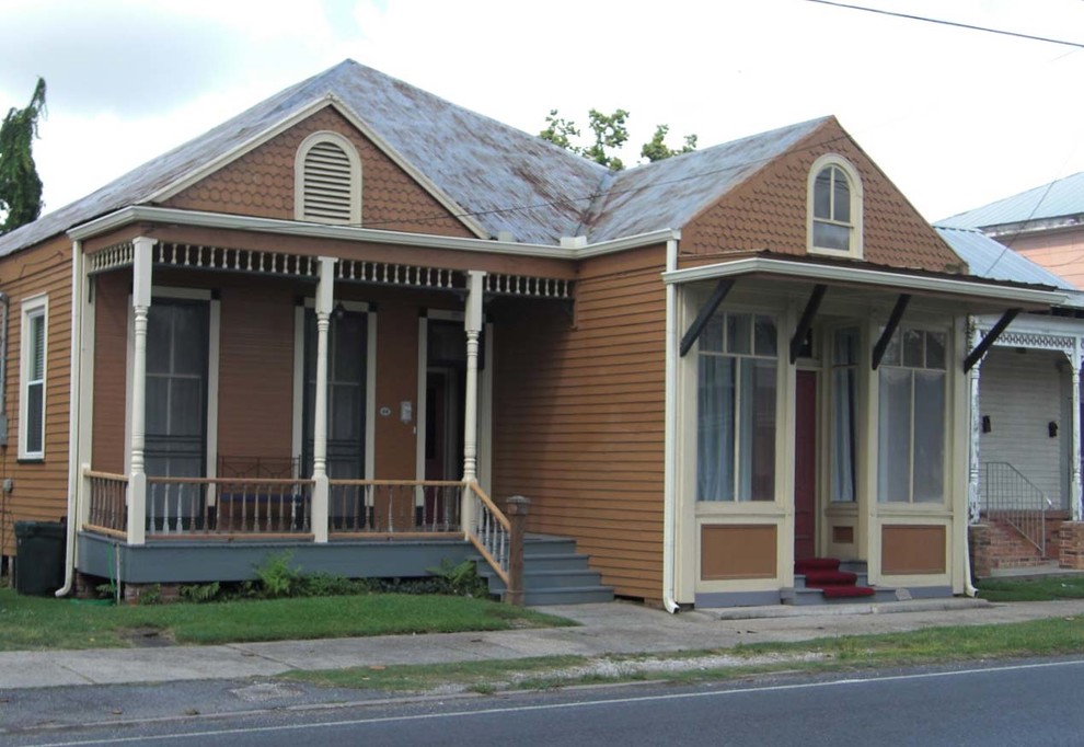 Renovated 1940s Home in Donaldsonville, Louisiana Traditional