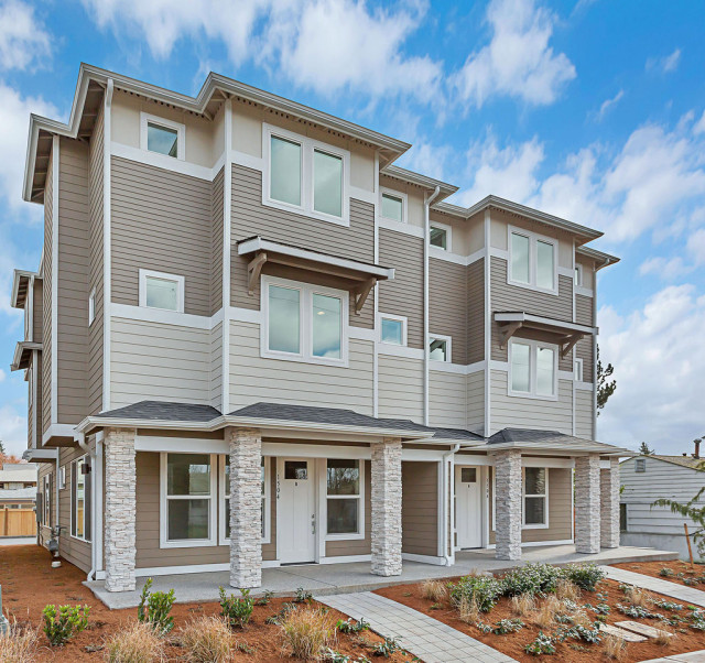 Renton Kirkland Ave Duplexes (4 Units) Arts & Crafts House Exterior Seattle by