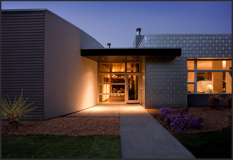 residential home - Modern - Exterior - Milwaukee - by Millennium Forms ...