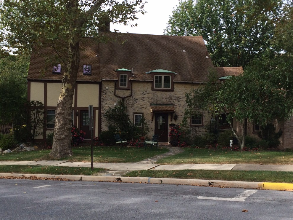 Residential Roofing/Kuhn Rd,Reading,PA Traditional House Exterior
