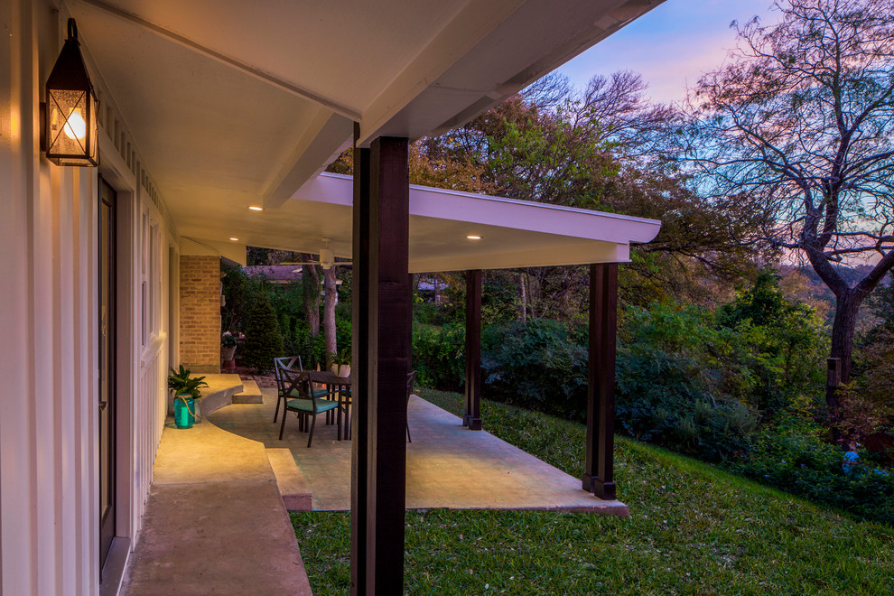 This is an example of a classic house exterior in Austin.