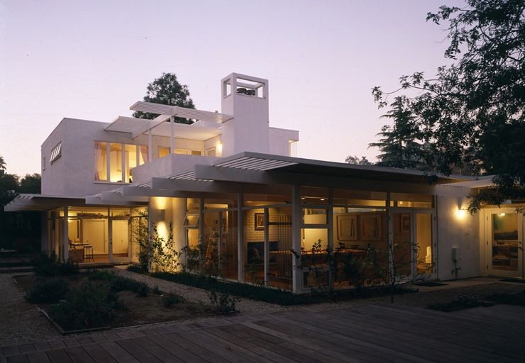 Richard Gemigniani Modern House Exterior Los Angeles by Richard