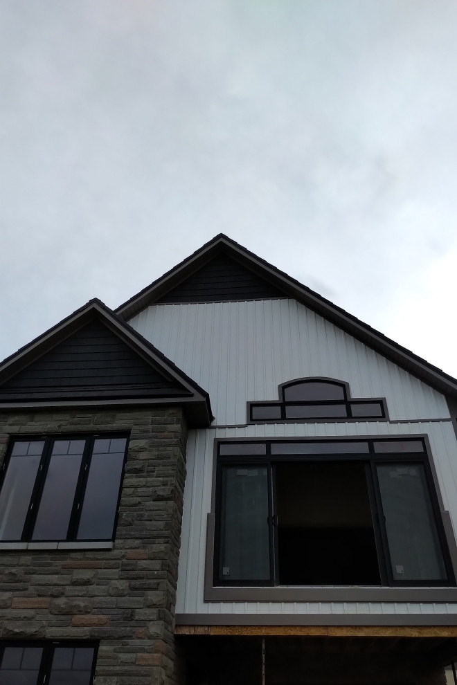 ROYAL BOARD & BATTEN WHITE APPLETON, ON Traditional Exterior