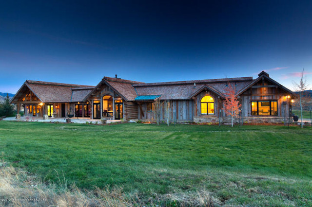Plan 69582AM: Beautiful Northwest Ranch Home Plan Ranch style house plans, Craft