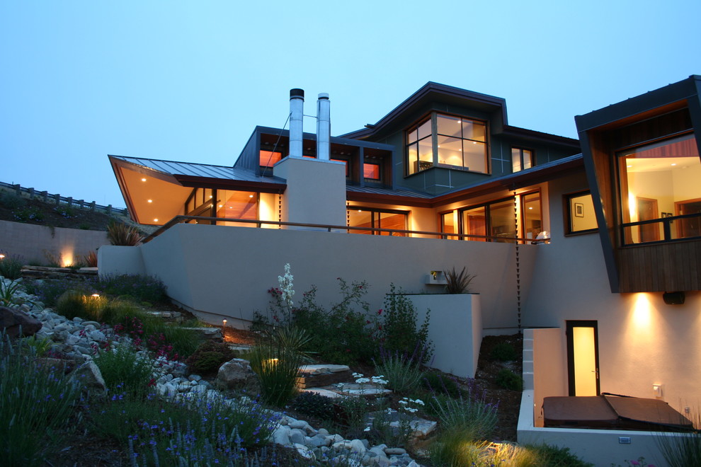 Zweistöckiges Modernes Haus in San Luis Obispo