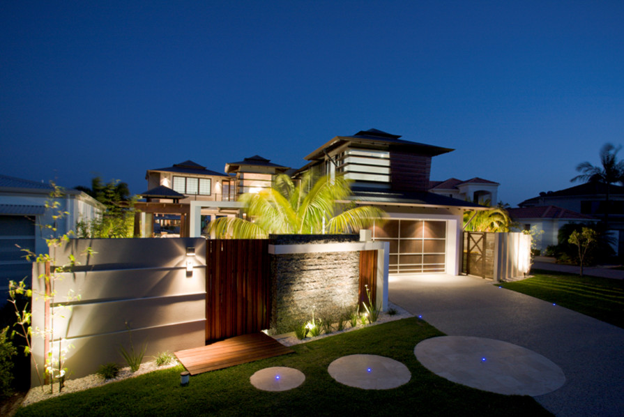 Inspiration for a world-inspired house exterior in Sunshine Coast.