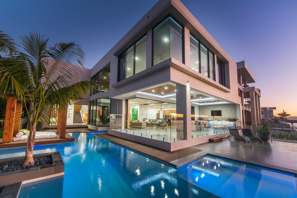 Geräumiges, Zweistöckiges Modernes Haus mit grauer Fassadenfarbe und Flachdach in Gold Coast - Tweed