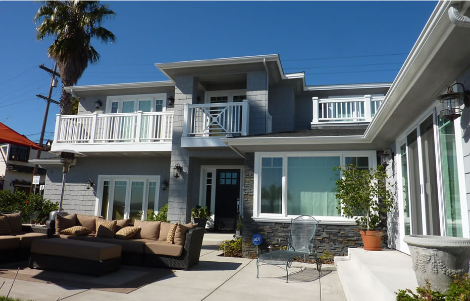 This is an example of a house exterior in San Diego.