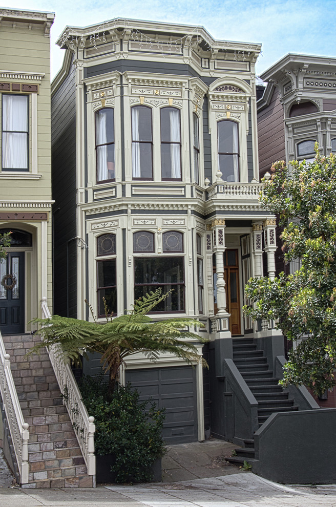 Traditional house exterior in San Francisco.