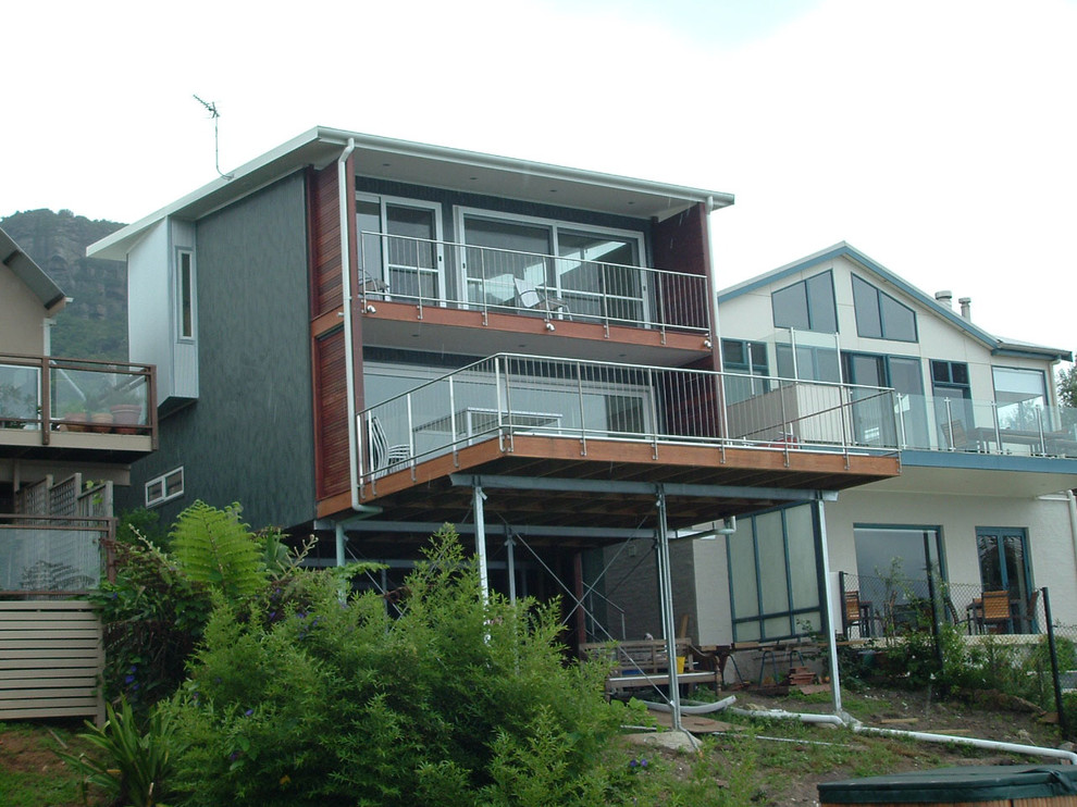 Trendy exterior home photo in Wollongong