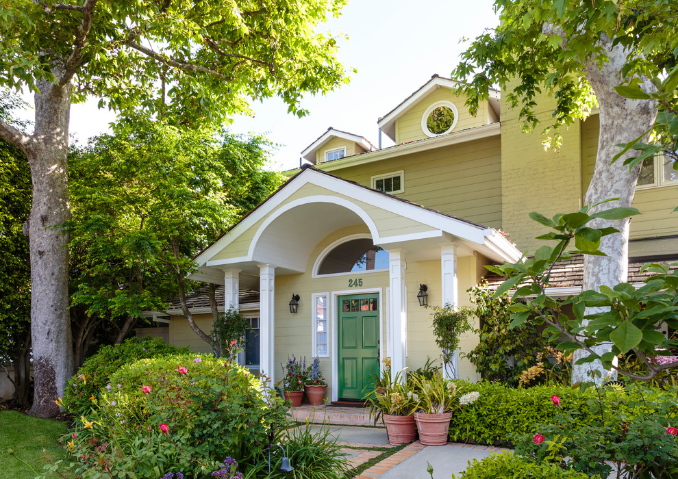 Shabbychic Style Exterior Traditional Exterior Los Angeles Houzz