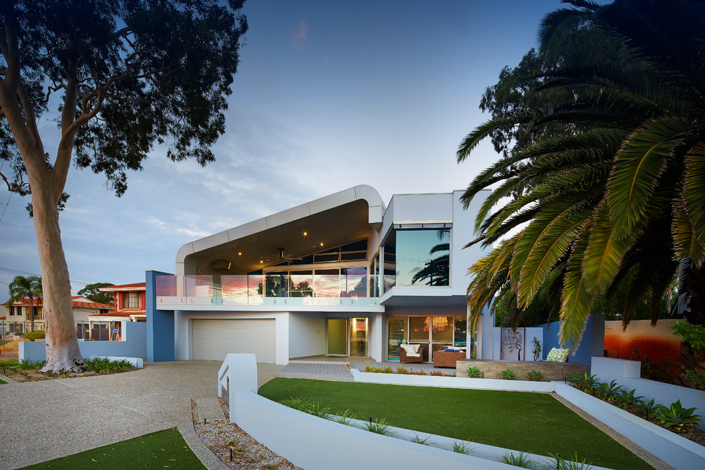 Großes, Zweistöckiges Modernes Haus mit Pultdach in Perth