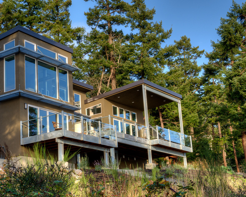 Shelter Bay High Bluff Waterfront, La Conner WA Modern Exterior