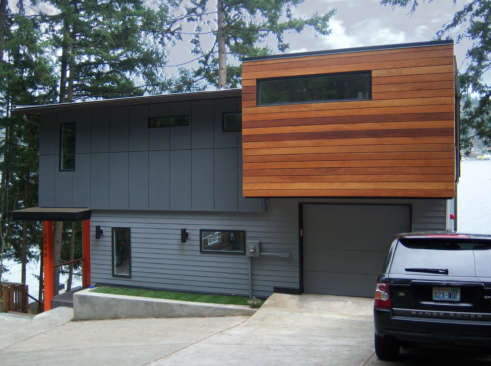 Photo of a modern house exterior in Seattle.