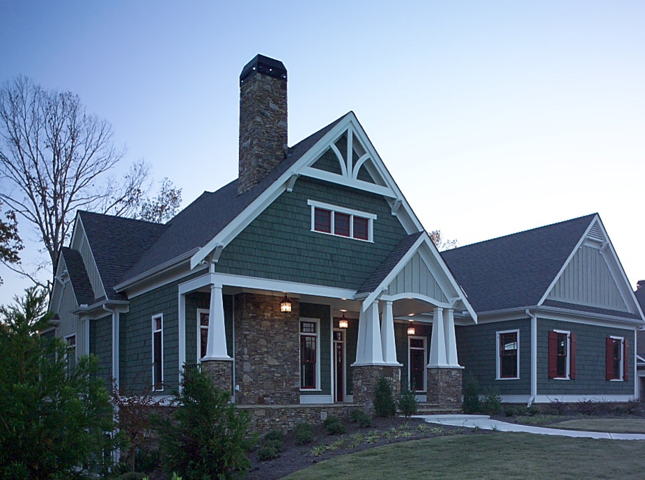 Exemple d'une façade de maison bleue craftsman de taille moyenne et à un étage avec un revêtement mixte, un toit à deux pans et un toit en shingle.