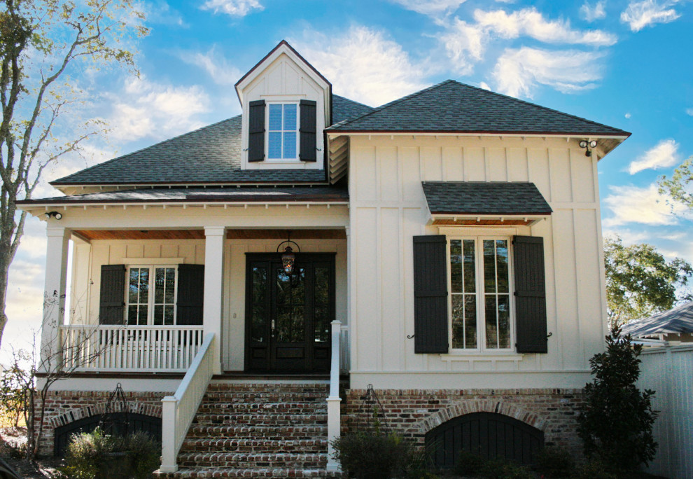 Sinclair Bayhouse Craftsman Exterior By Bob Chatham Custom Home Design Houzz