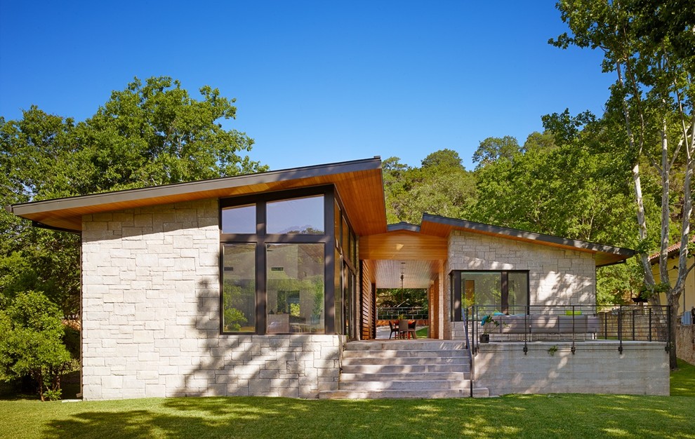 Inspiration for a midcentury house exterior in Austin.