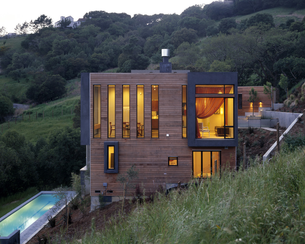 This is an example of a modern house exterior in San Francisco with wood cladding.