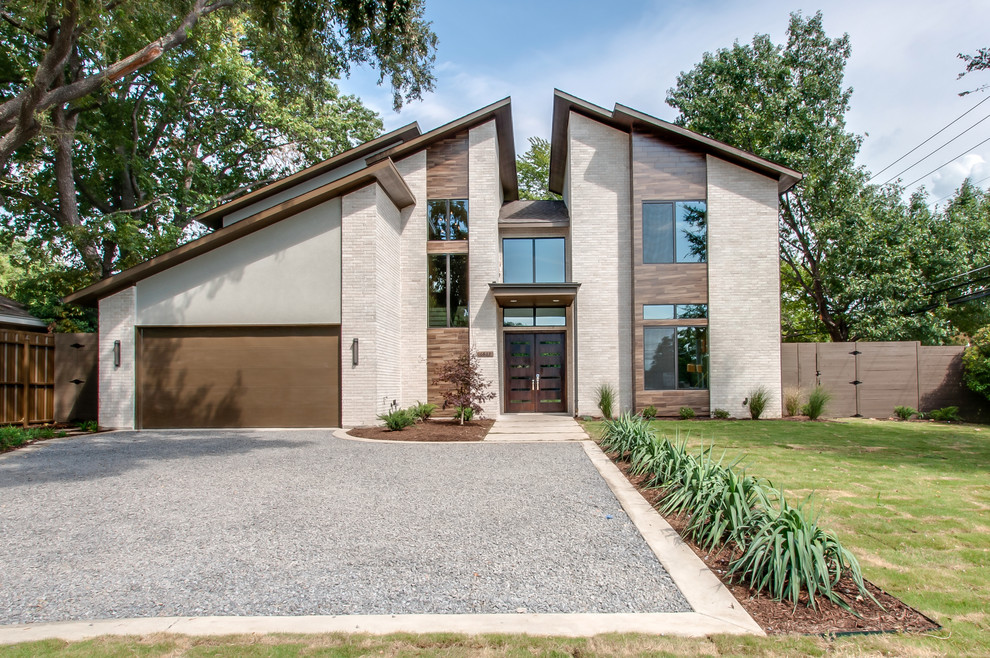 Contemporary two-story exterior home idea in Dallas