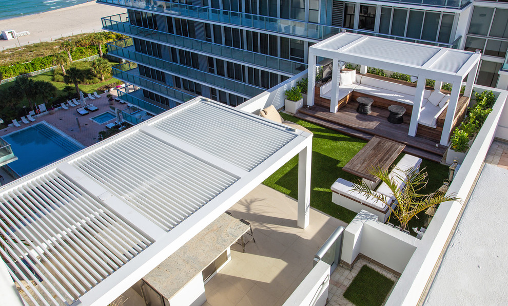 Example of a minimalist exterior home design in Miami