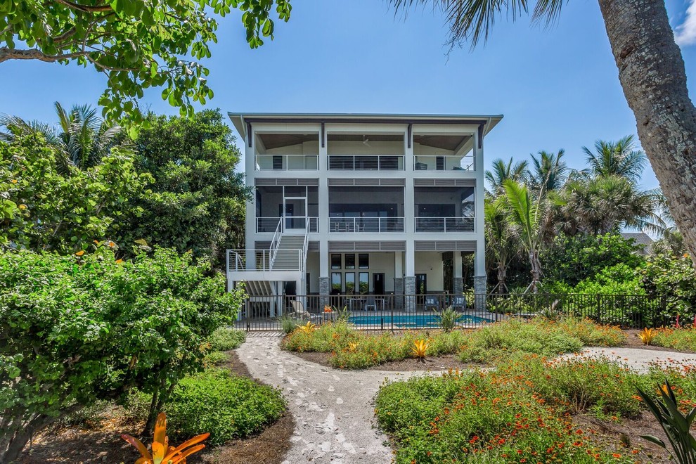 Immagine della villa tropicale a tre piani