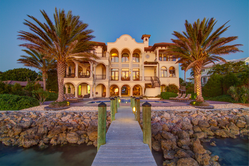 Inspiration for a mediterranean house exterior in Tampa.