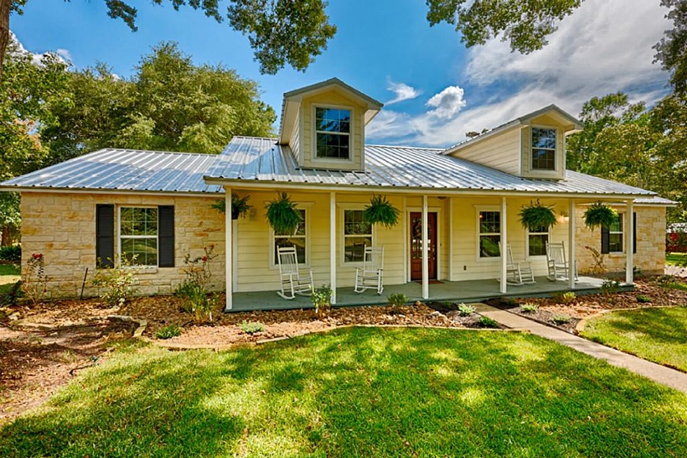 Splendora Custom Home Traditional Exterior Houston by Poteet