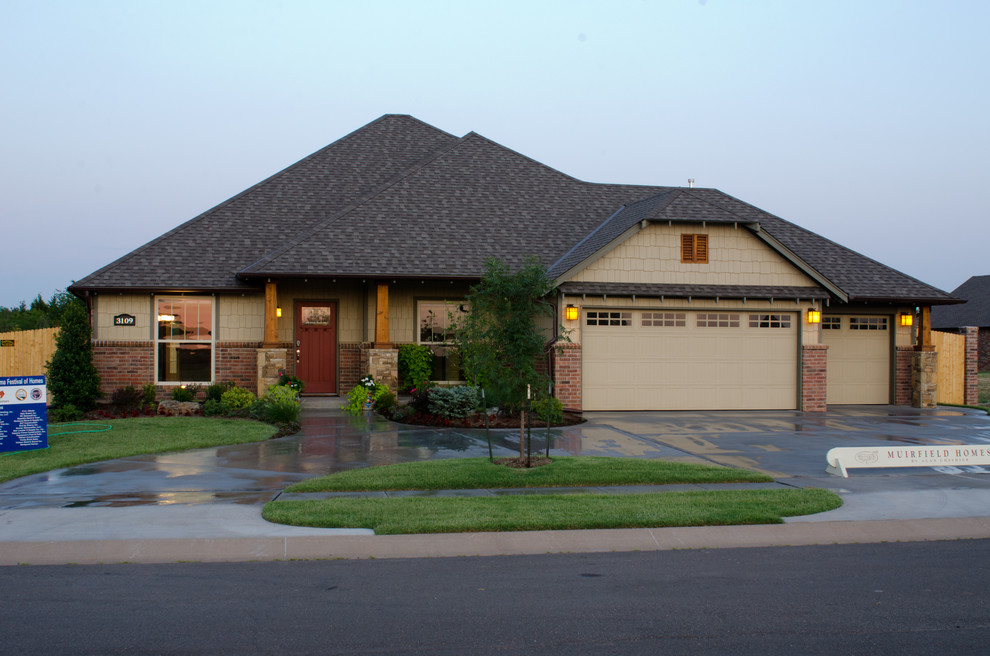 This is an example of a traditional house exterior in Oklahoma City.