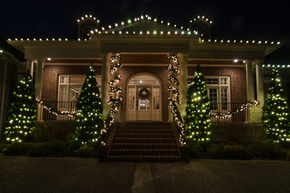 St Louis Outdoor Christmas Holiday Lighting Traditional Exterior