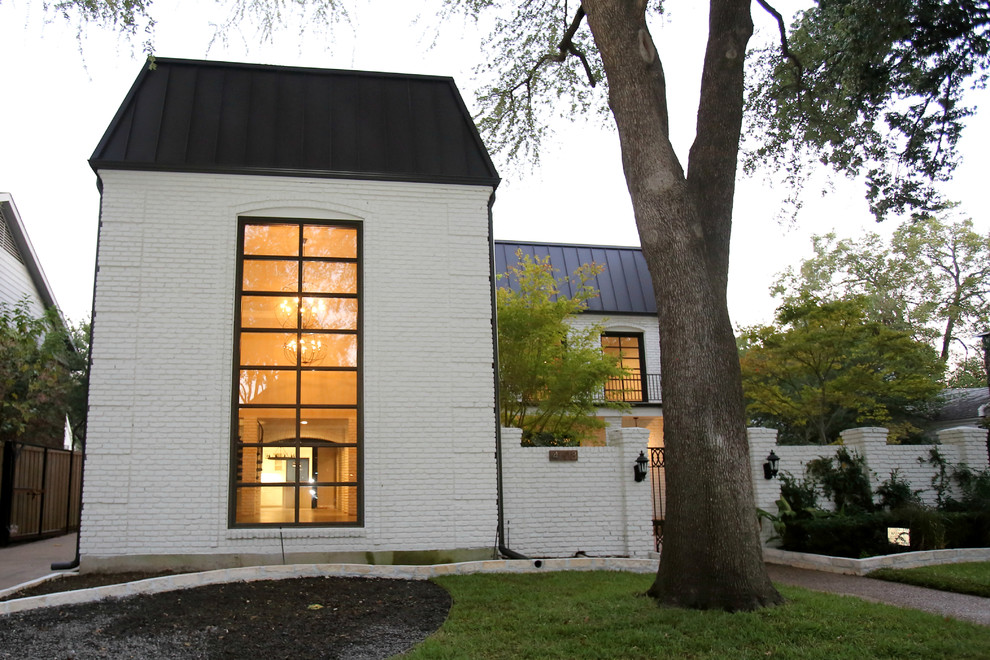 {Stanhope University Park, Dallas} Transitional House Exterior