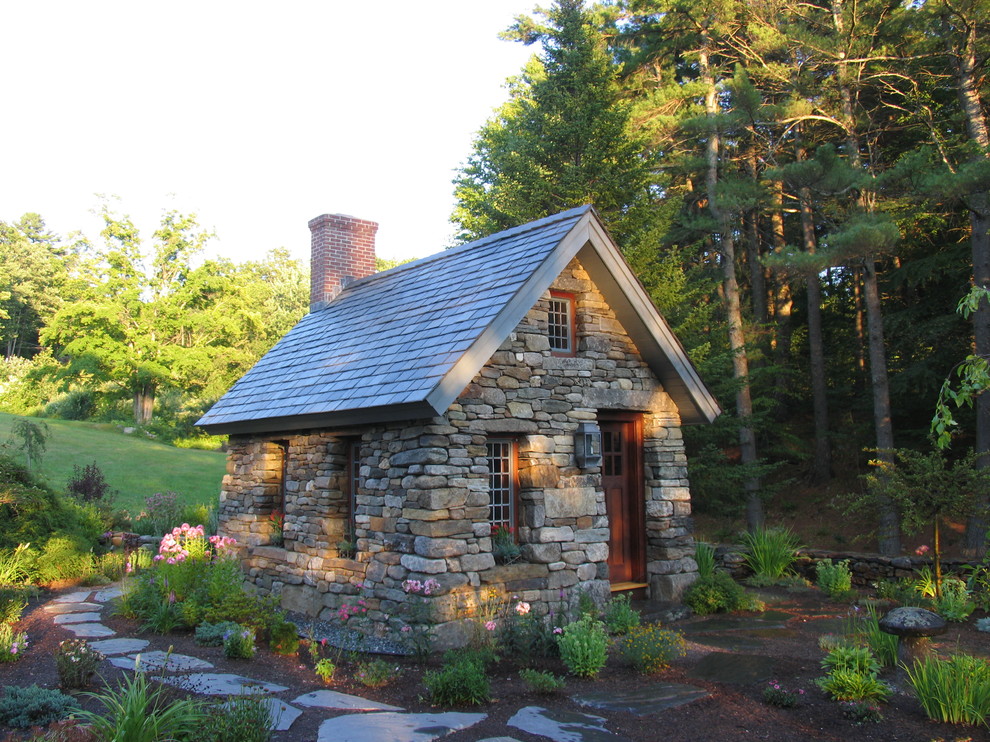 Example of a mountain style exterior home design in Boston