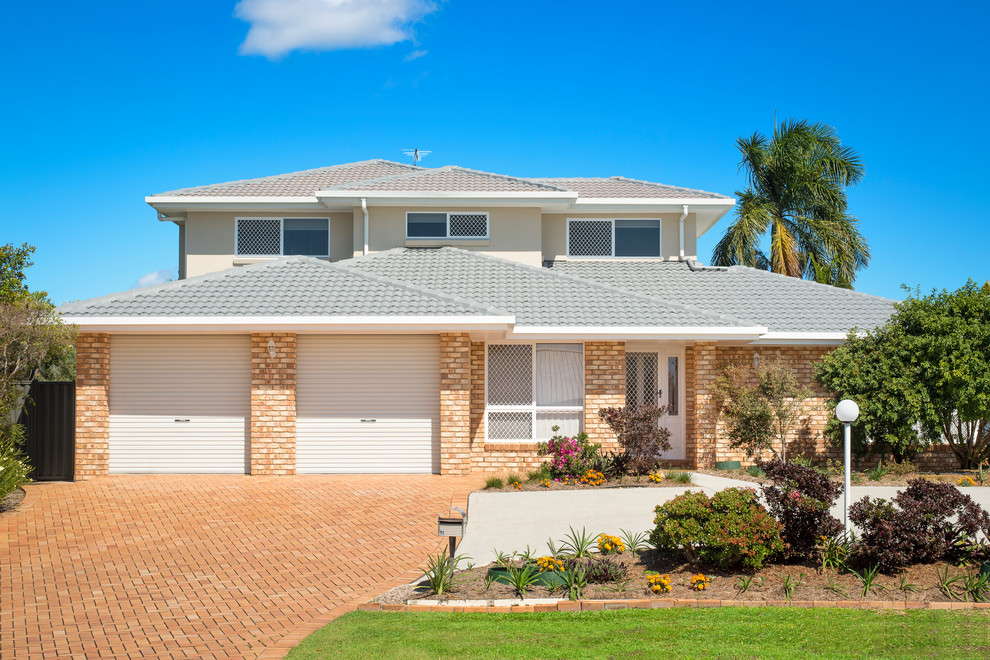 Minimalist exterior home photo in Brisbane