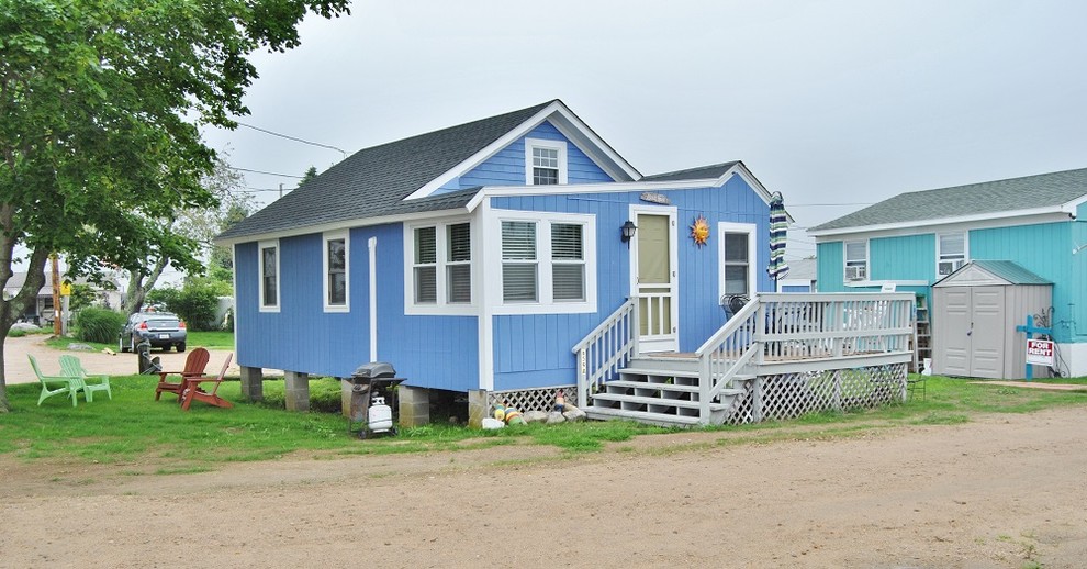 Summer Vacation Rental in East Matunuck 659 A Beach Style Exterior
