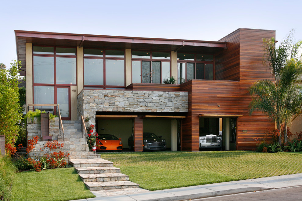 Modelo de fachada costera con revestimiento de madera y tejado plano