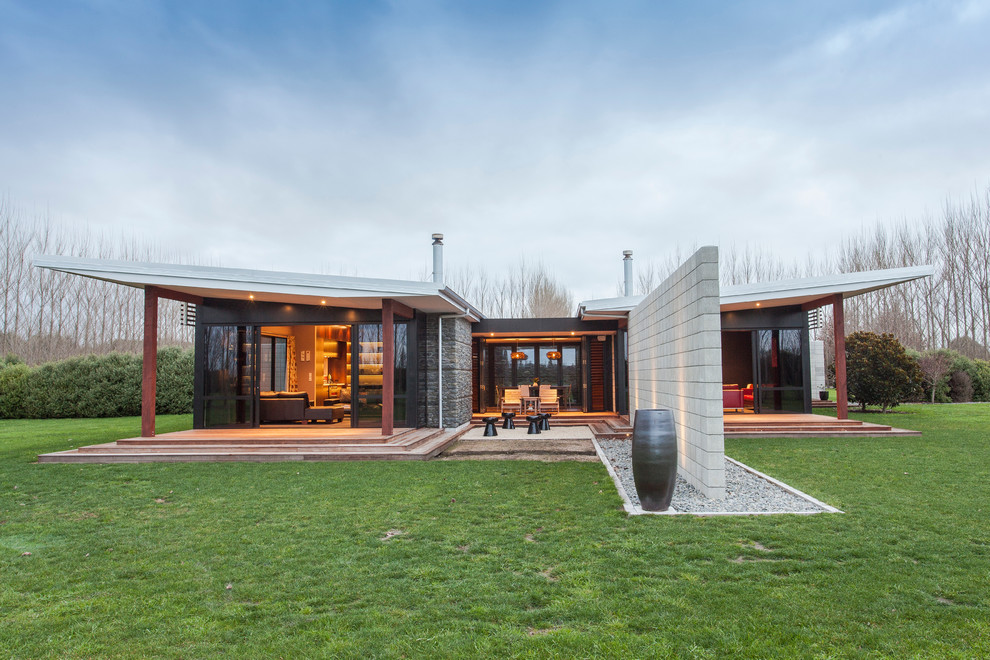 Tai tapu House a Modern Farmhouse Perched on the Land.