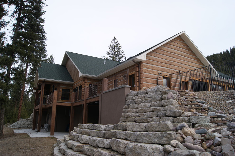 Tarkio, Montana Residence Traditional Exterior Other by EverLog™ Systems Worry Free