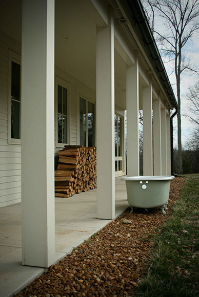 Inspiration for a modern house exterior in Nashville.