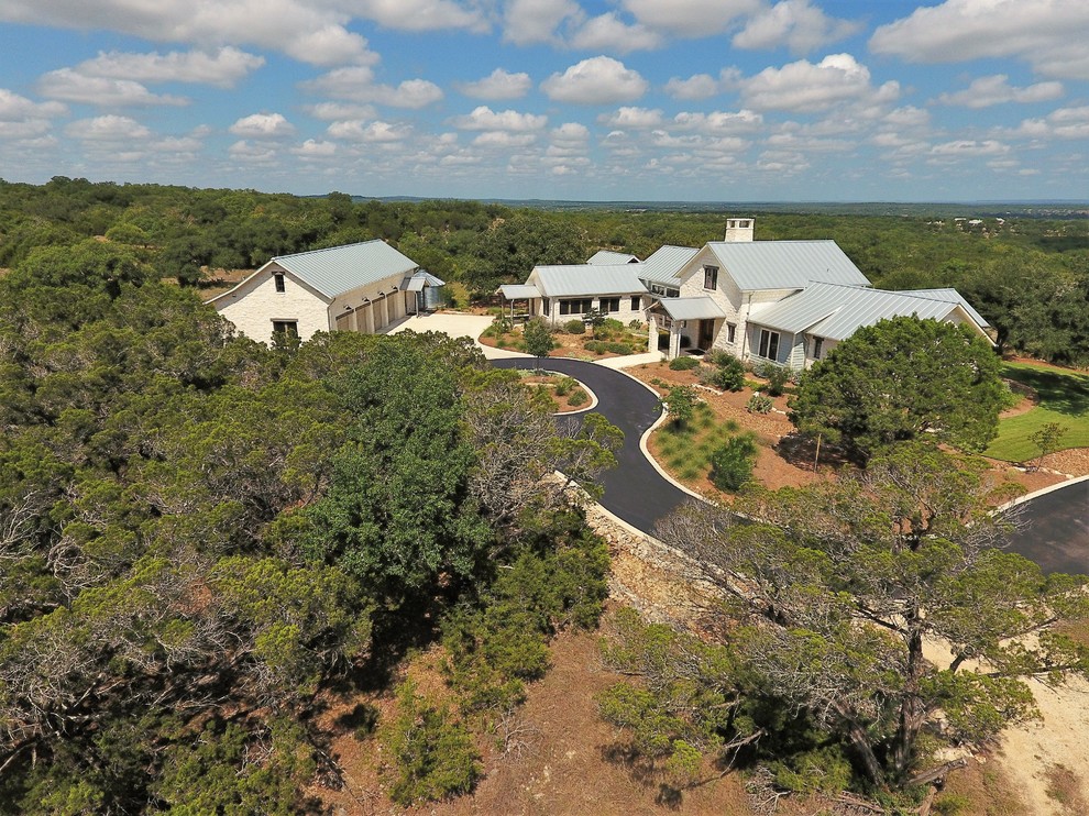 Texas Farmhouse Farmhouse Exterior Austin by Dibello Architects