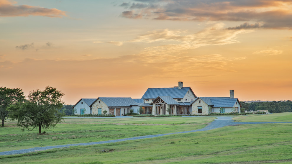 Texas Ranch Farmhouse Exterior Dallas by Farmer Payne