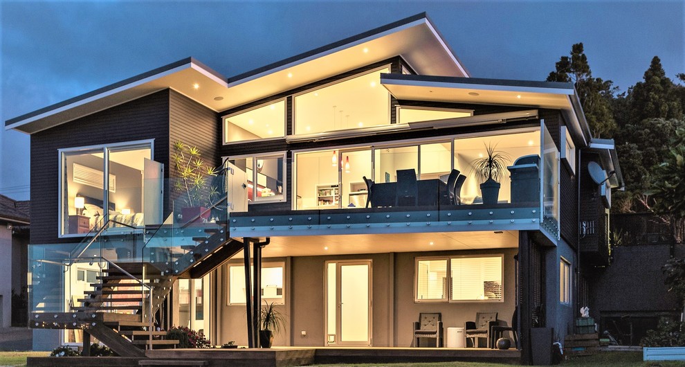 The back view of this striking forever home in Mt Albert Modern