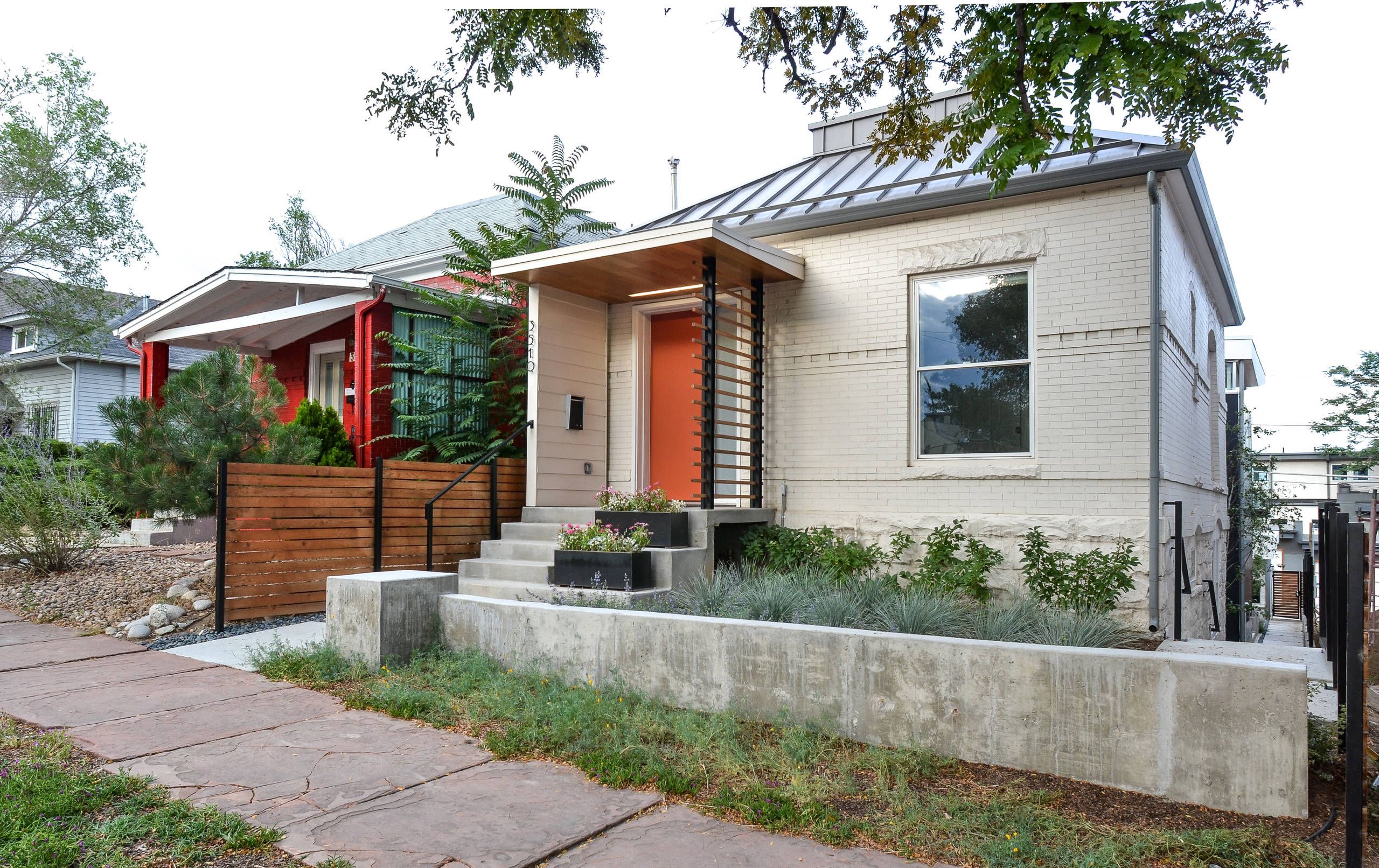 小さなおしゃれな家の外観の画像 75選 22年4月 Houzz ハウズ